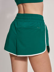 Aventurine/ White